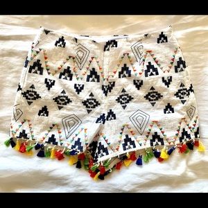 Aztec pattern colorful high-waisted shorts